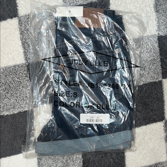 Women's Denim Shorts - Dark Blue - Picture 2 of 6